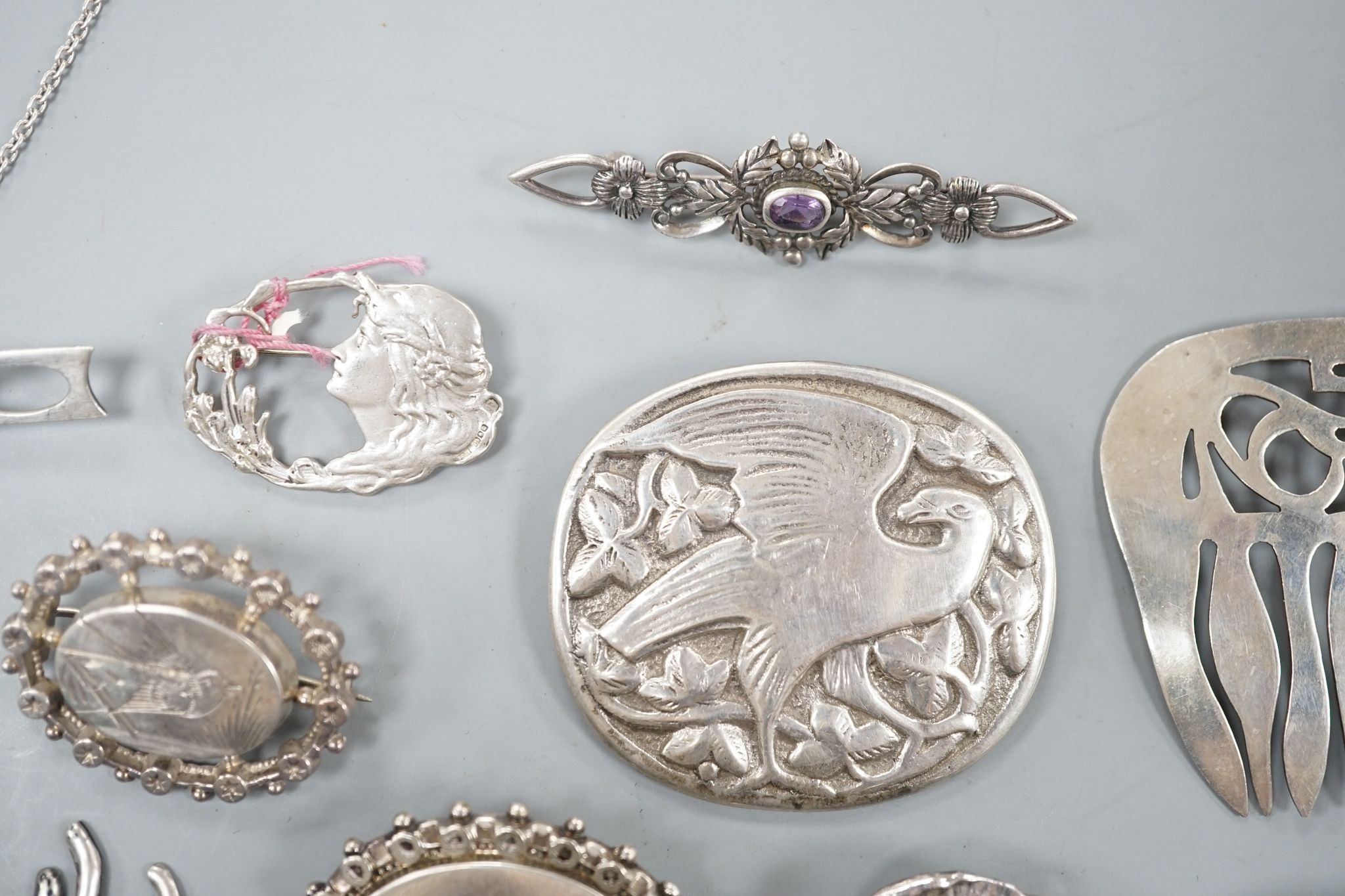 A small collection of mainly 925 and white metal jewellery, including bracelets, comb, brooches and earrings, etc.